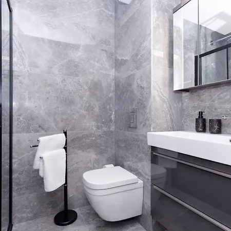 Luz Split, Private Parking Spot In The Garage Apartman Split