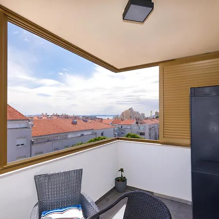 Luz Split, Private Parking Spot In The Garage