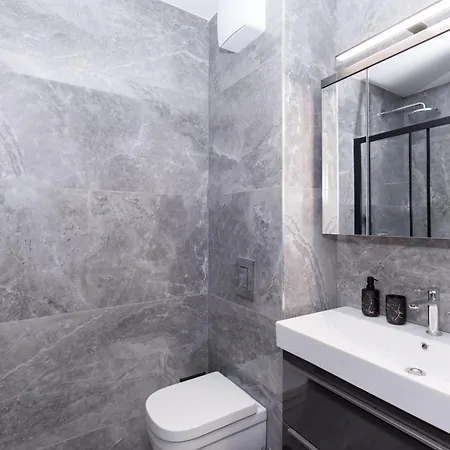 Luz Split, Private Parking Spot In The Garage Apartman *