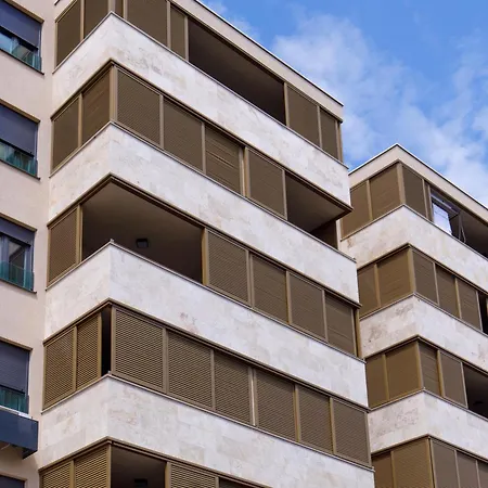 Luz Split, Private Parking Spot In The Garage Διαμέρισμα *